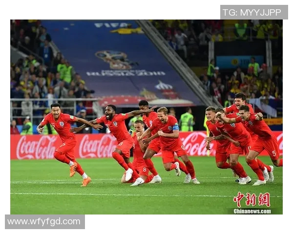 英格兰与哥伦比亚激战正酣CCTV全程直播精彩瞬间回顾